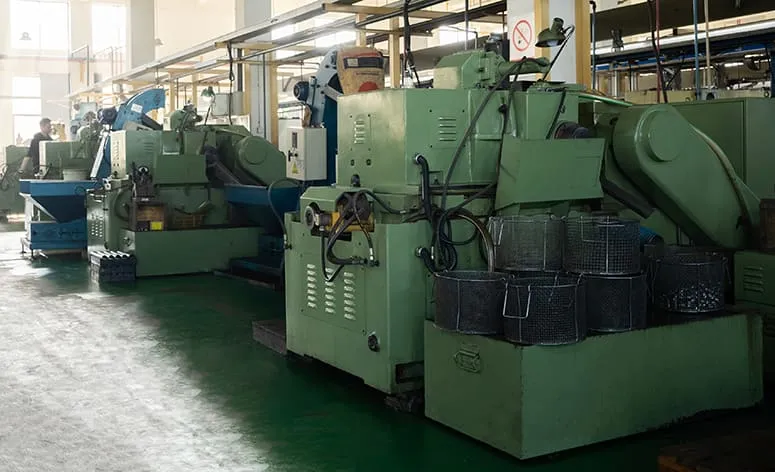Centerless grinding process for stainless steel bearing parts